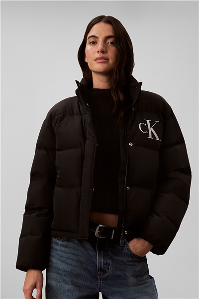 Calvin Klein Matte Mw Patch Logo Down Puffer Kadın Şişme Mont Siyah
