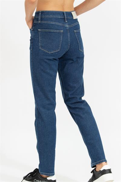 Calvin Klein Mid Rise Slim Kadın Jean Pantolon
