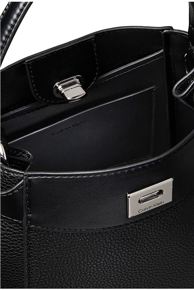 Calvin Klein Mix Media Crossbody Kadın Omuz Çantası Siyah