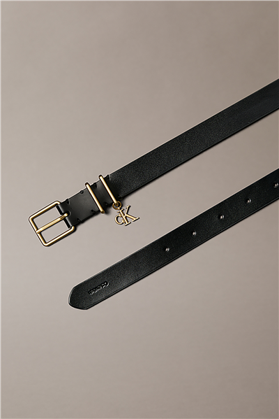 Calvin Klein Monogram Charm  Keep Kadın Kemer