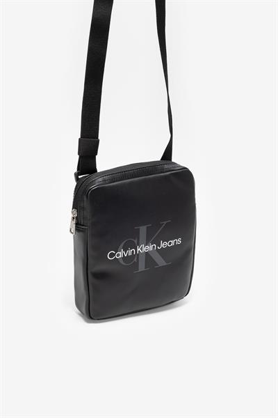 Calvin Klein Monogram Soft 18 Erkek Reporter Çanta