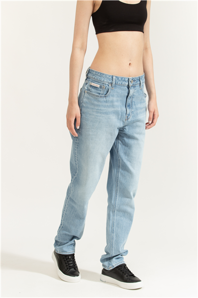 Calvin Klein New Mom Jean Panama Kadın Jean Pantolon