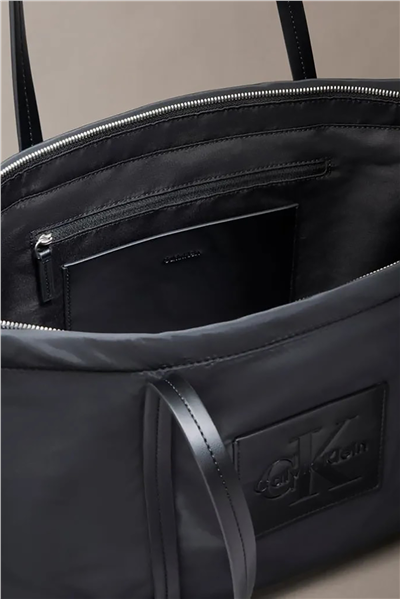 Calvin Klein Nylon Medium Tote Kadın Mini Omuz Çantası Siyah