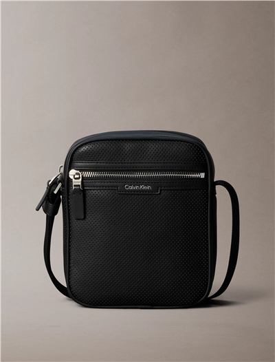 Calvin Klein Perforated Erkek Reporter Çanta Siyah