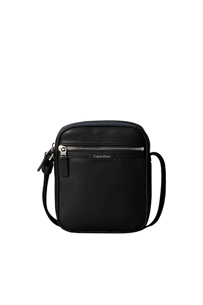 Calvin Klein Perforated Erkek Reporter Çanta Siyah