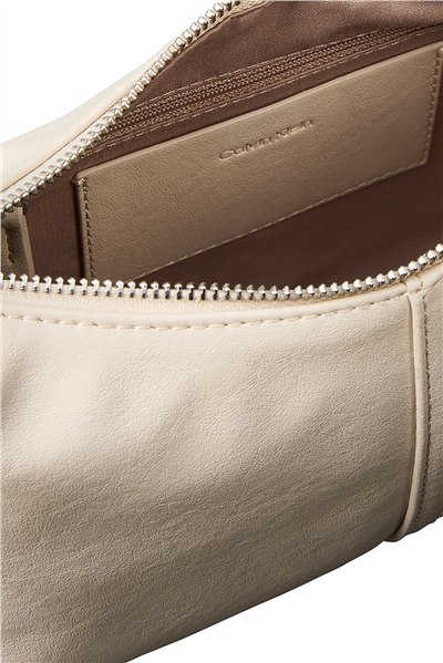 Calvin Klein Pockets Monologo Crossbody Kadın Omuz Çantası Bej