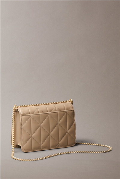 Calvin Klein Quilted Mini Chain Bag Kadın Cüzdan Kahverengi