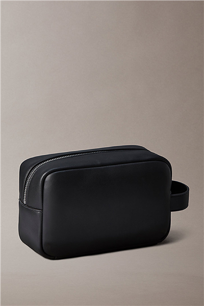 Calvin Klein Raised Dopp Kit Erkek El Çantası Siyah