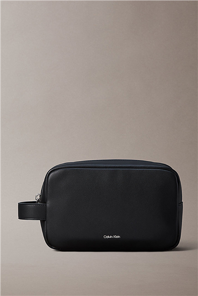 Calvin Klein Raised Dopp Kit Erkek El Çantası Siyah
