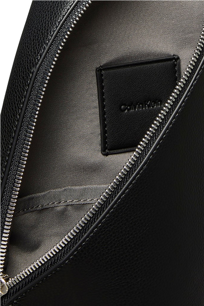 Calvin Klein Raised Ns Sling Erkek Reporter Çanta Siyah