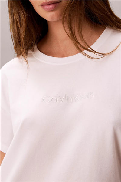 Calvin Klein Relaxed Tee Kadın Pijama Üstü Beyaz