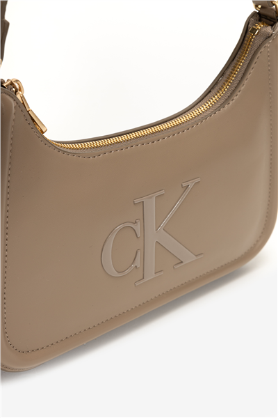 Calvin Klein Sandi Square Shoulder Bag Kadın Mini Omuz Çantası