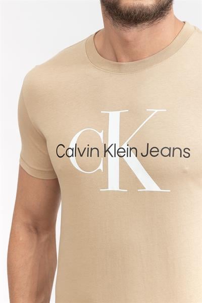 Calvin Klein Seasonal Monologo Erkek Bisiklet Yaka T-Shirt Bej