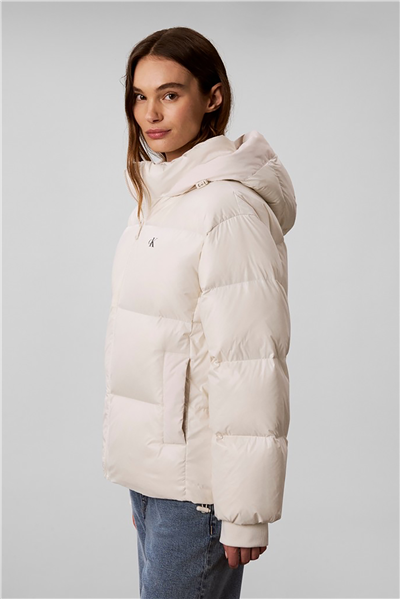 Calvin Klein Shine Mw Logo Hooded Down Puffer Kadın Şişme Mont Beyaz