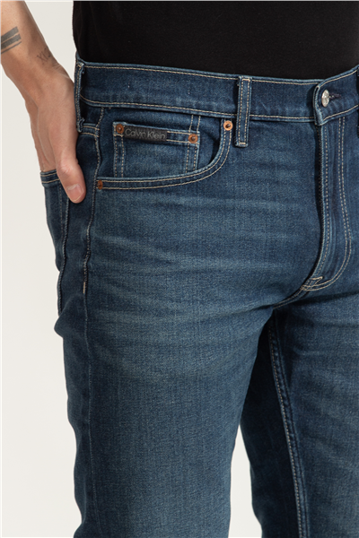 Calvin Klein Slim Straight Dark Casper Jean Erkek Jean Pantolon