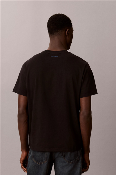 Calvin Klein Ss 20S Calvinklein Trvl Font Gra Erkek Bisiklet Yaka T-Shirt Siyah