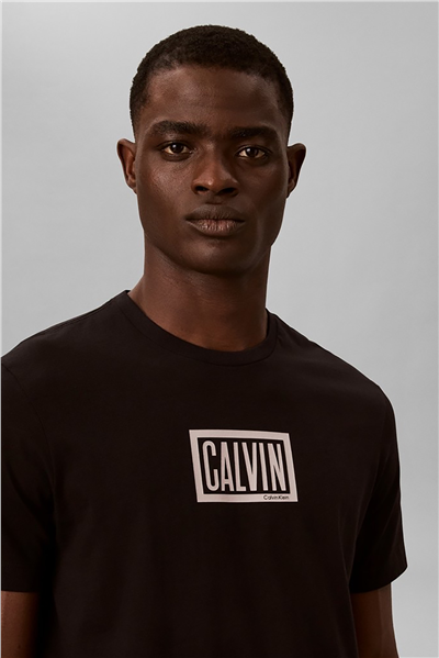 Calvin Klein Ss 30S Eu Boxed Calvin Graphic T Erkek Bisiklet Yaka T-Shirt Siyah