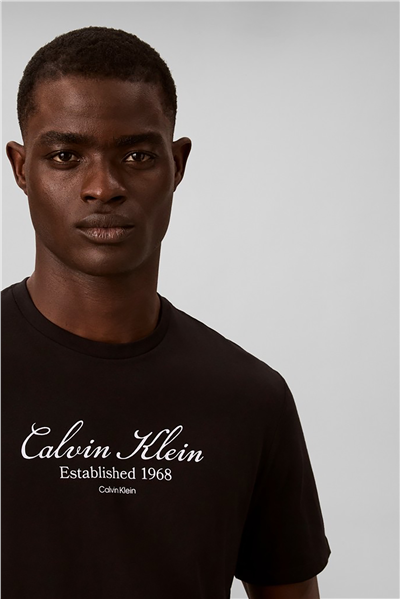 Calvin Klein Ss 30S Eu Script Calvin Klein Gr Erkek Bisiklet Yaka T-Shirt Siyah