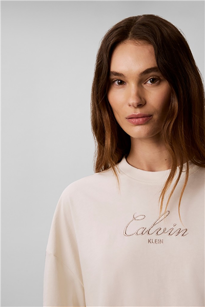 Calvin Klein Ss Boxy Crop Script Logo Tee Kadın Bisiklet Yaka T-Shirt Bej