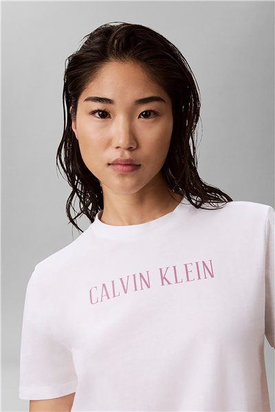 Calvin Klein Ss Classic Varsity Logo Tee Kadın Bisiklet Yaka T-Shirt Beyaz