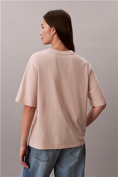 Calvin Klein Ss Seasonal Graphic Kadın Bisiklet Yaka T-Shirt