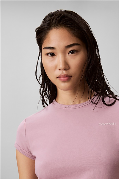 Calvin Klein Ss Slim Fit Feminine Logo Tee Kadın Bisiklet Yaka T-Shirt