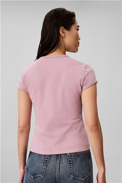 Calvin Klein Ss Slim Fit Feminine Logo Tee Kadın Bisiklet Yaka T-Shirt