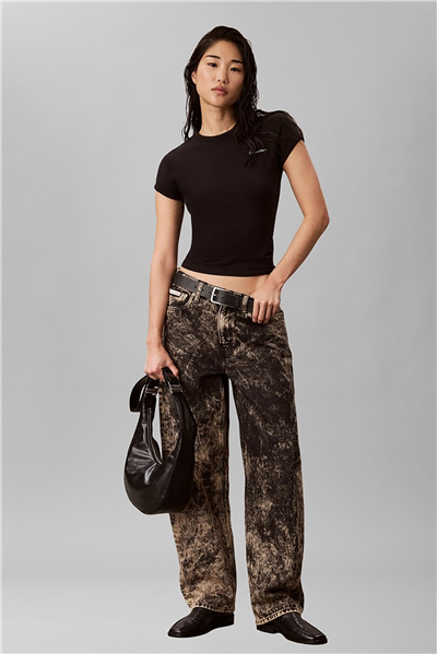 Calvin Klein Ss Slim Fit Feminine Logo Tee Kadın Bisiklet Yaka T-Shirt Siyah