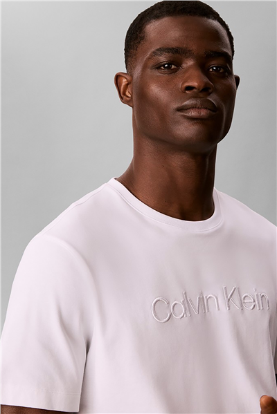 Calvin Klein Ss Slk interlock Emb Stnd Logo G Erkek Bisiklet Yaka T-Shirt Beyaz