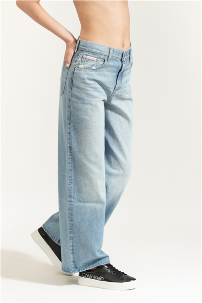 Calvin Klein The Wide Leg Tinted Kadın Jean Pantolon Mavi