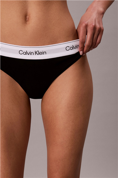 Calvin Klein Thong Kadın Külot Siyah