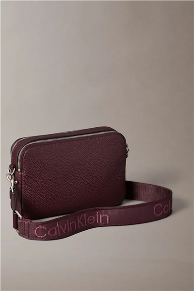 Calvin Klein Webbing 2X Strap Camera Bag Kadın Mini Omuz Çantası Siyah