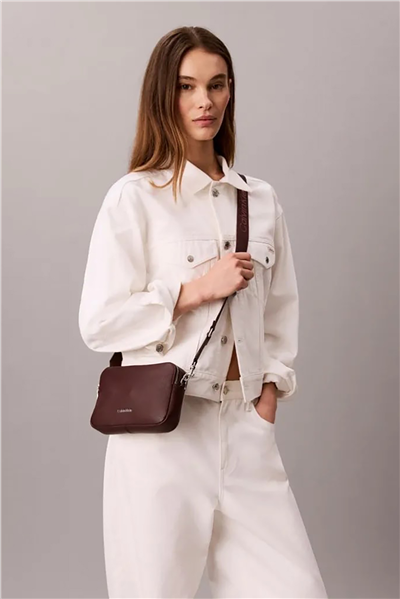 Calvin Klein Webbing 2X Strap Camera Bag Kadın Mini Omuz Çantası Siyah