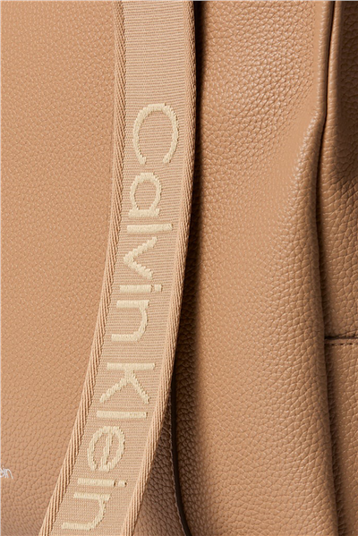 Calvin Klein Webbing Adj Strap Tote Kadın Omuz Çantası