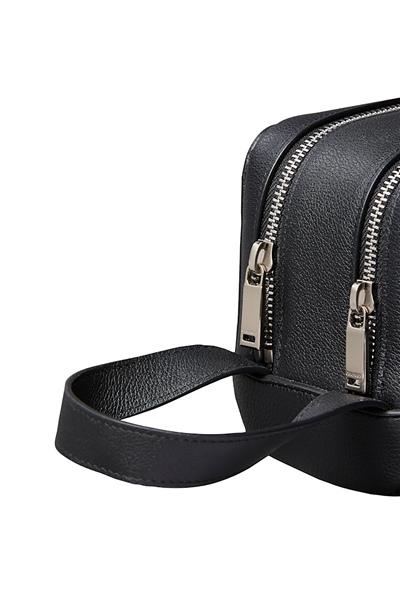 Calvin Klein Xl Emblem Aop Embo﻿Ss Dopp Kit Erkek El Çantası Siyah