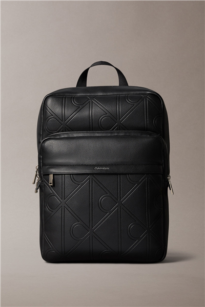 Calvin Klein Xl Emblem Aop Emboss Round Backp Erkek Sırt Çantası Siyah