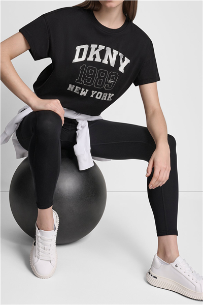 DKNY Kadın Dkny Ny 1989 Rhinest Bisiklet Yaka T-Shirt Siyah