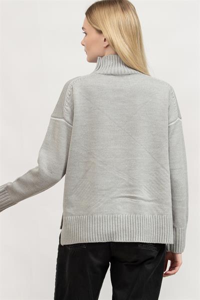 DKNY Intarsia Logo Turtle Kadın Kazak