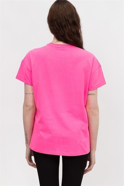 DKNY Layered Shadow Logo Kadın Bisiklet Yaka TShirt Pembe