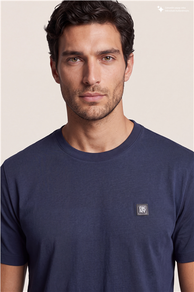 DKNY Metal Logo Tee Erkek Bisiklet Yaka T-Shirt Lacivert
