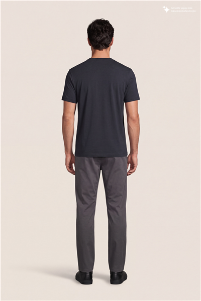 DKNY Silicone Logo Patch Tee Erkek Bisiklet Yaka T-Shirt Siyah