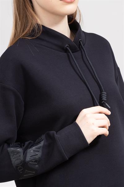 Emporio Armani Kadın Kapüşonlu Sweatshirt