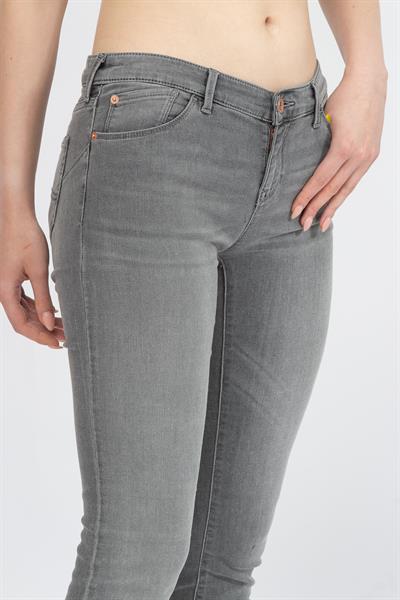 Emporio Armani Kadın Jean Pantolon