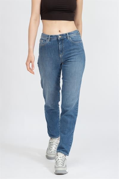 Emporio Armani Kadın Jean Pantolon