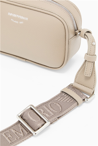 Emporio Armani Kadın Mini Omuz Çantası