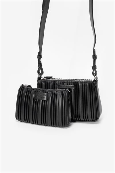 Emporio Armani Kadın Mini Omuz Çantası