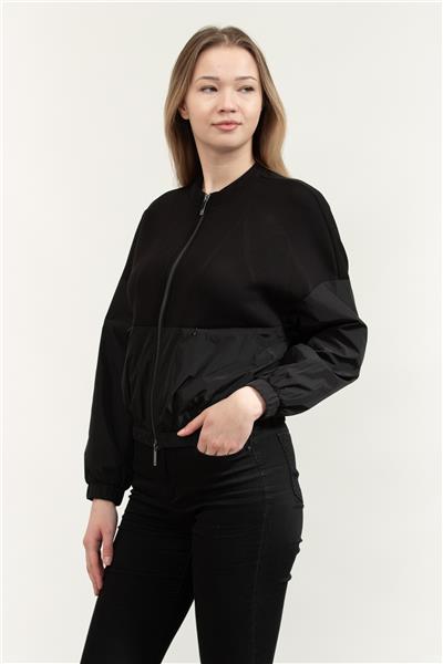 Emporio Armani Kadın Mont