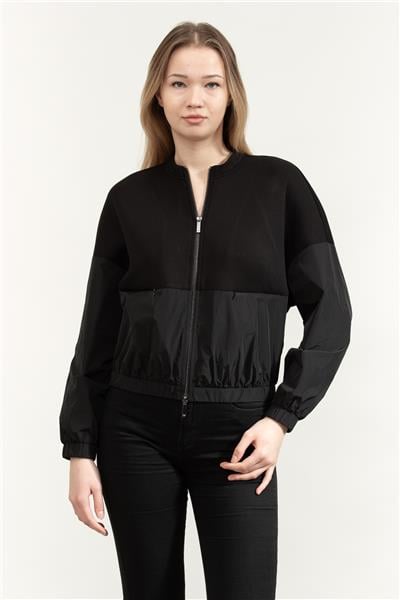 Emporio Armani Kadın Mont