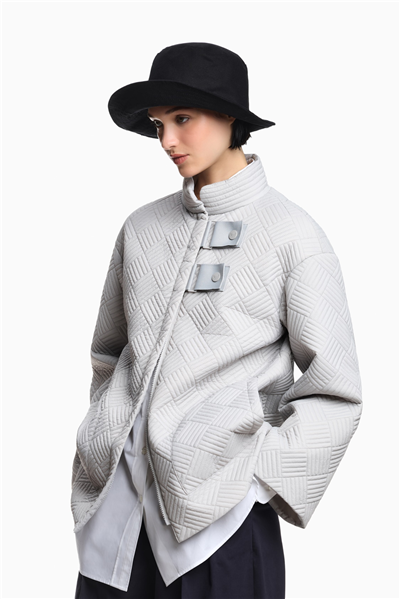 Emporio Armani Kadın Mont