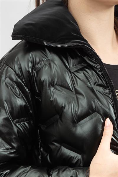 Emporio Armani Kadın Mont